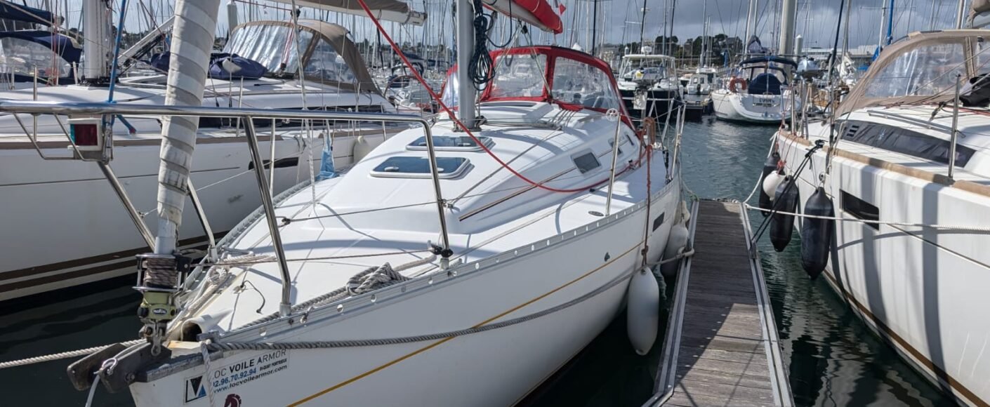Oceanis 311 DL Dériveur Lesté